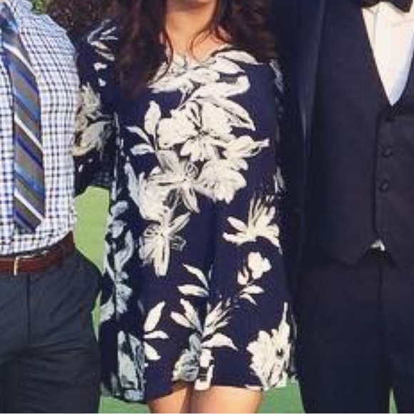 Lulu’s | Long Sleeve Navy and White Floral Dress - Picture 3 of 8